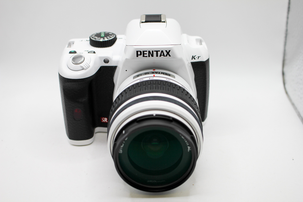 Pentax K-r + 18-55mm Lens White (Used)