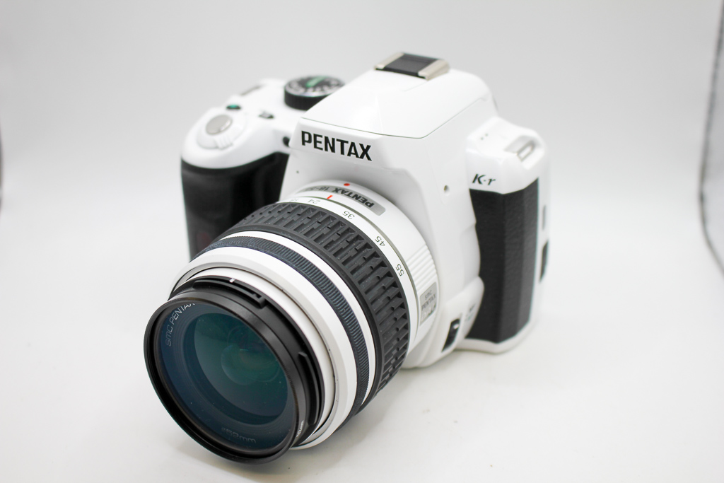 Pentax K-r + 18-55mm Lens White (Used)