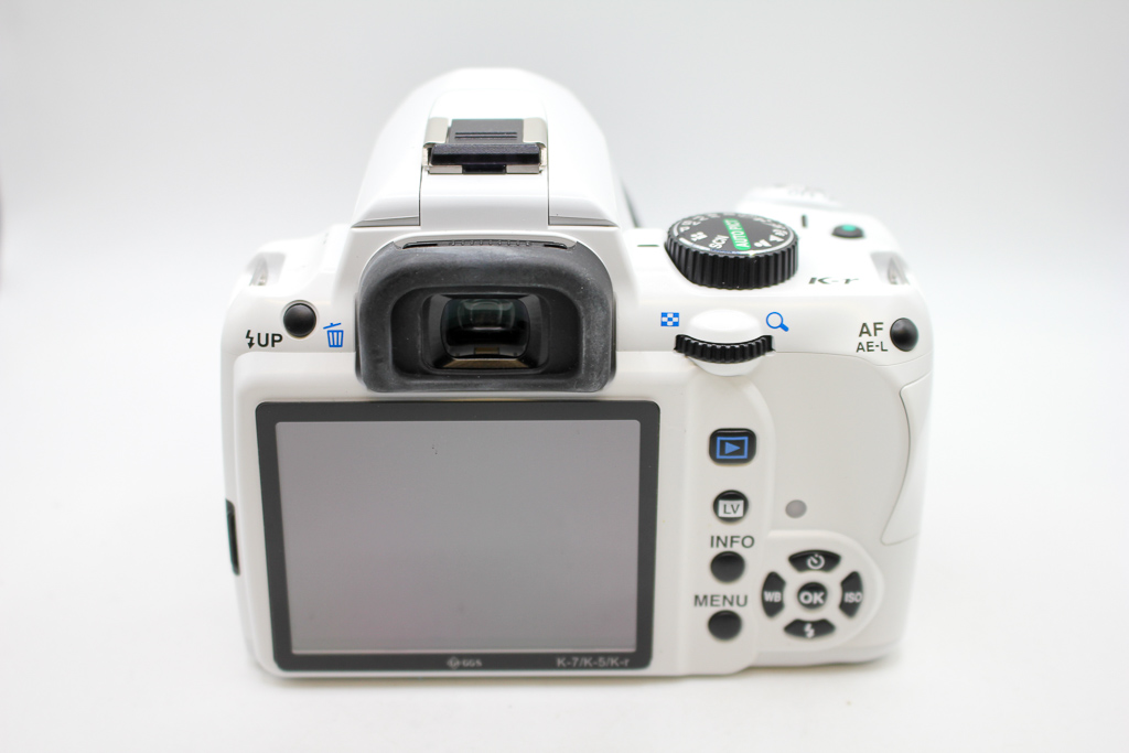 Pentax K-r + 18-55mm Lens White (Used)