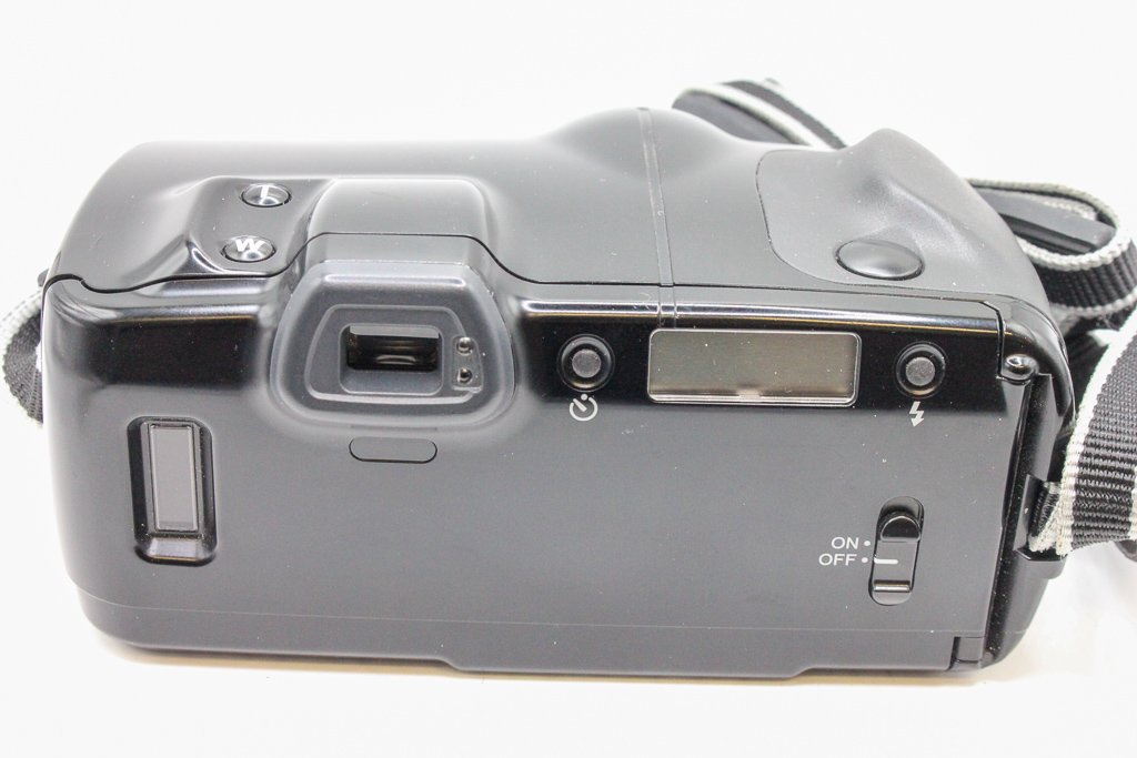 Minolta Riva Zoom 105i 35mm Film Camera (Used)