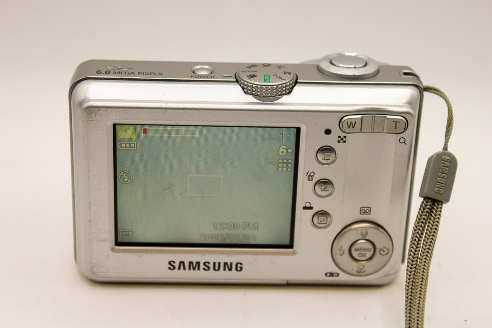 Samsung Digimax S600. Digital Compact Camera (Used)