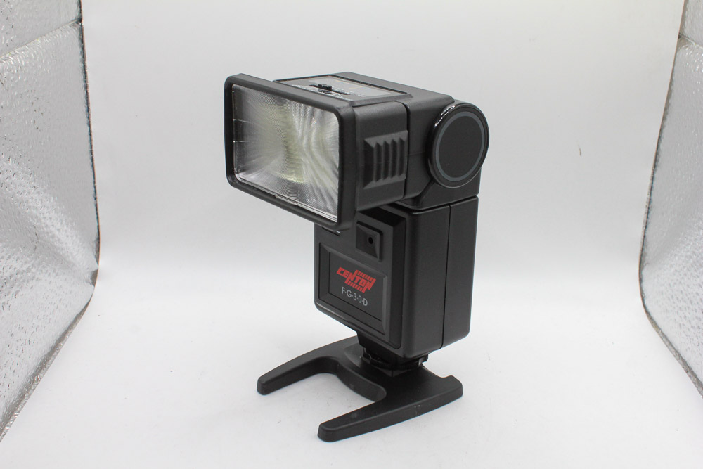 Centon FG30D Flash Gun For Canon MD (Used)