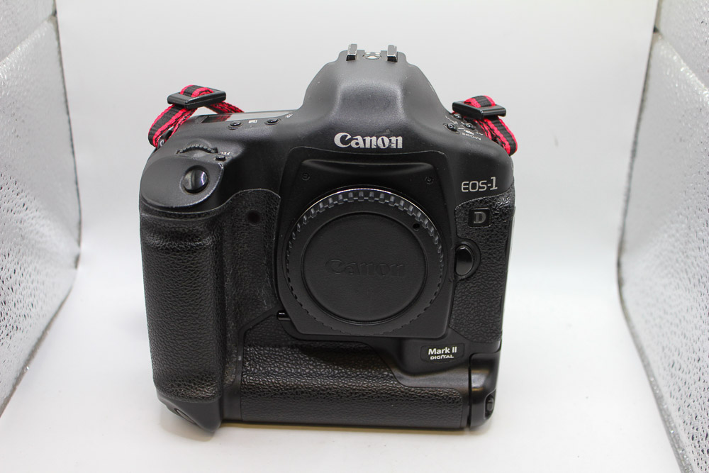 Canon EOS 1D Mark II Body (Used)