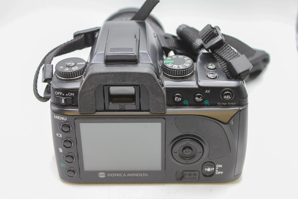 Minolta Dynax 5D + 18-70mm DT Lens (Used)