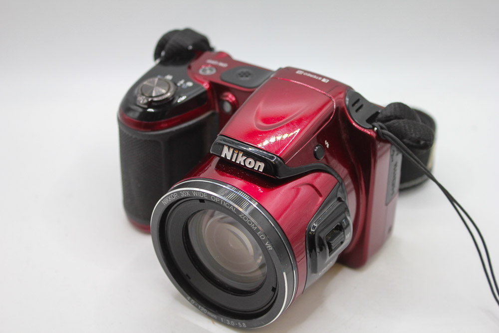 Nikon Coolpix L820 Digital Bridge Camera. (Used)