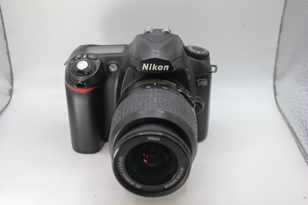 Nikon D50 + 18-55mm F3.5-5.6 G ED Lens (Used)
