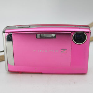 Fujifilm Z10 Pink Digital Compact Camera. (Used)