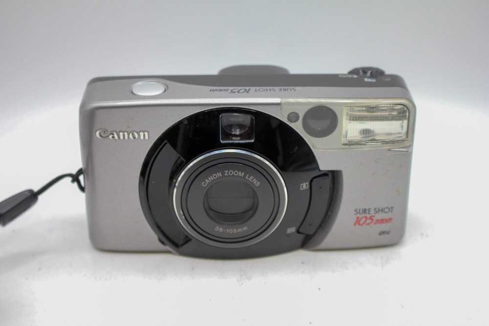 Canon Sureshot 105 Zoom. 35mm Compact Camera (Used)