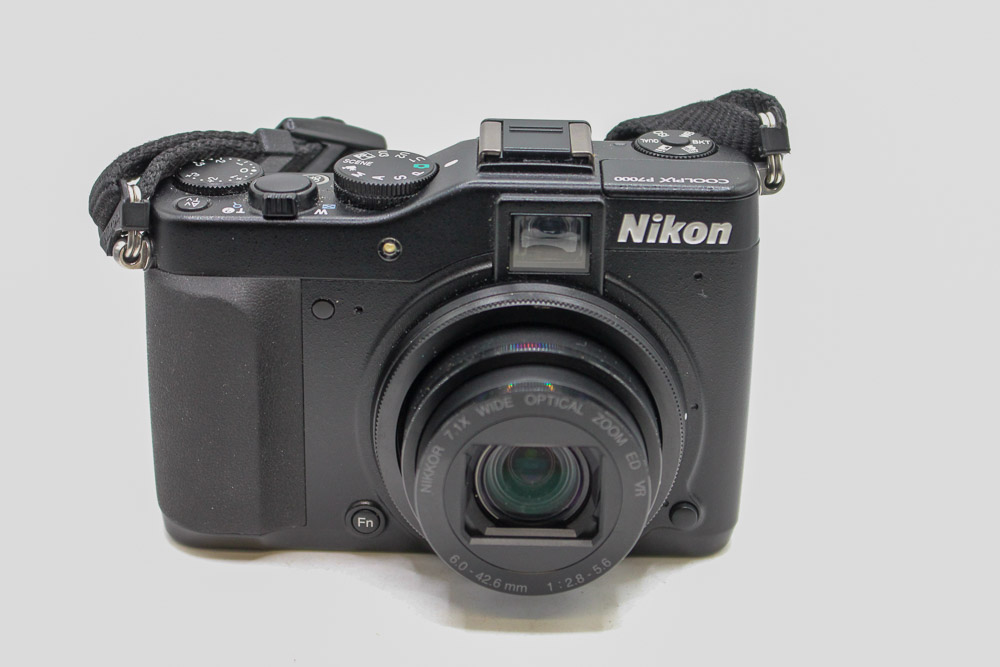 Nikon Coolpix S7000 Digital Compact Camera (USED)