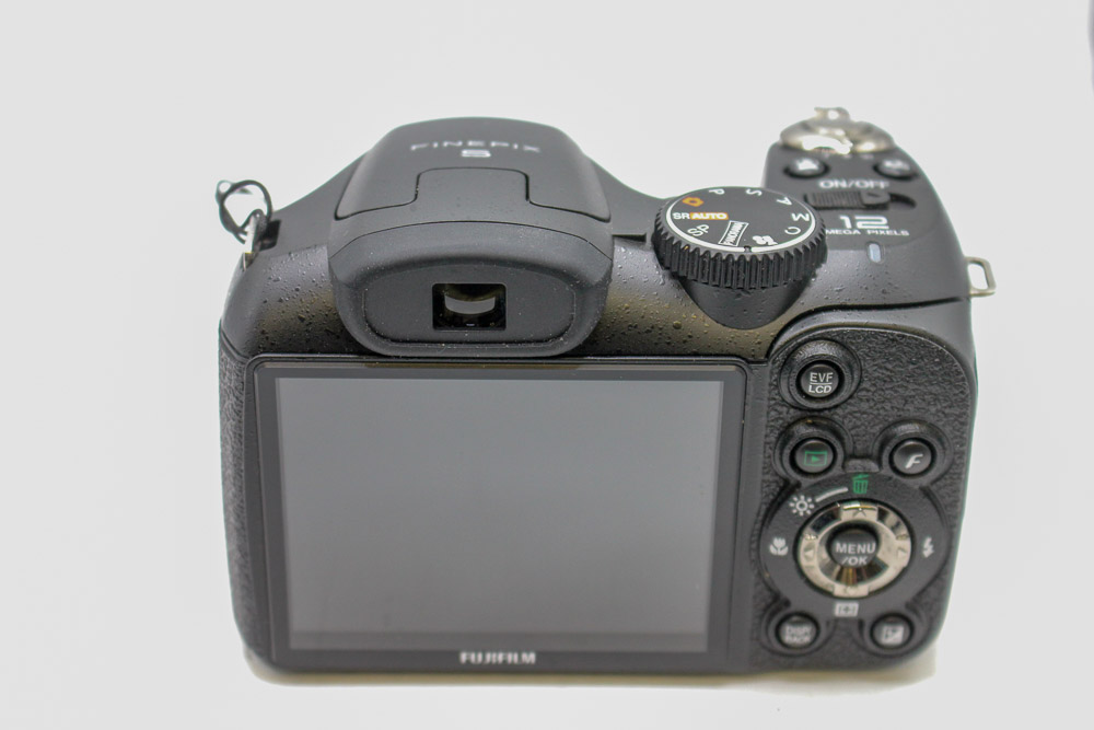 Fujifilm S2750HD Digital Bridge Camera (USED)