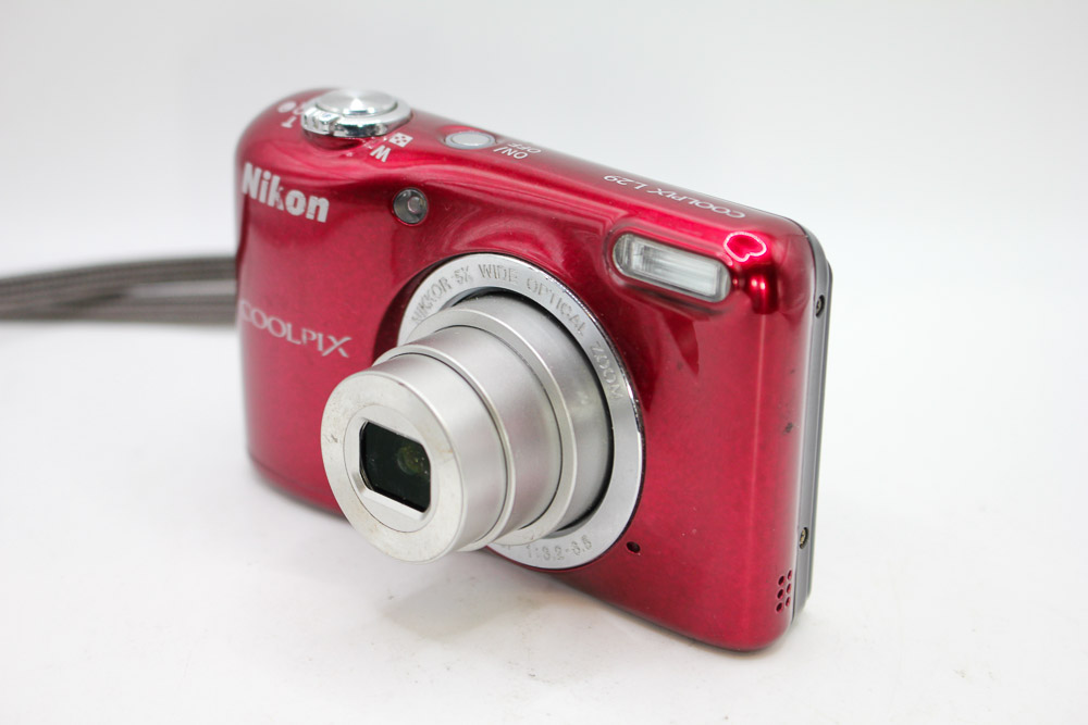 Nikon Coolpix L29. Digital Compact Camera. (Used)